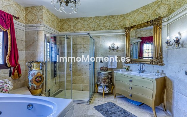 Wiederverkauf - Landhaus -   Inländisch - Alhaurín de la Torre