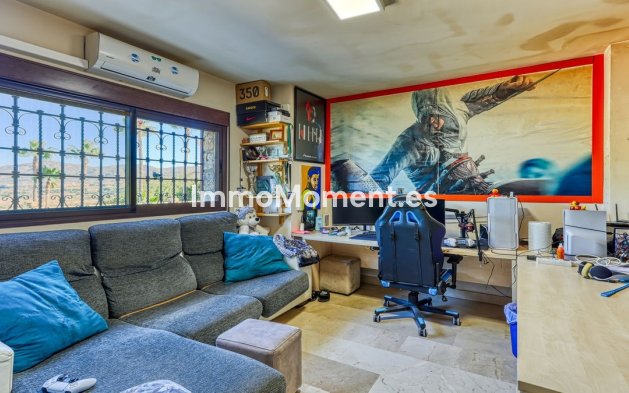 Wiederverkauf - Landhaus -   Inländisch - Alhaurín de la Torre