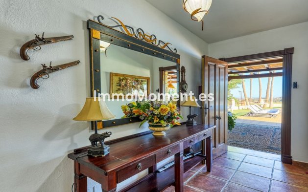 Wiederverkauf - Landhaus -   Inländisch - Alhaurín de la Torre