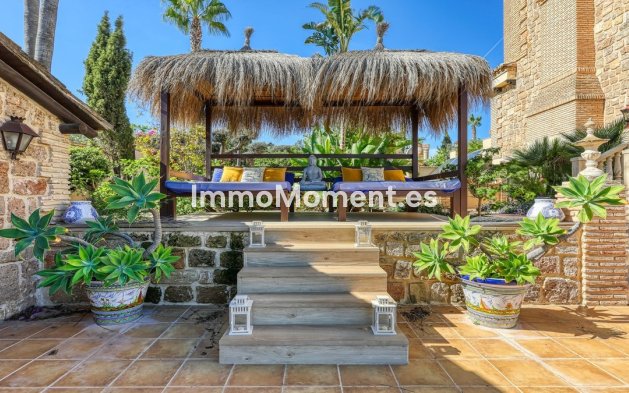 Wiederverkauf - Landhaus -   Inländisch - Alhaurín de la Torre