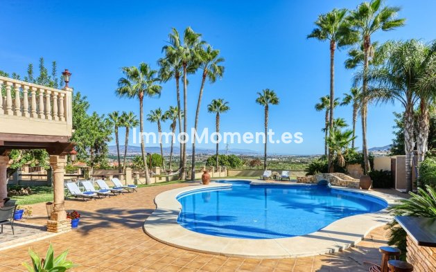 Wiederverkauf - Landhaus -   Inländisch - Alhaurín de la Torre