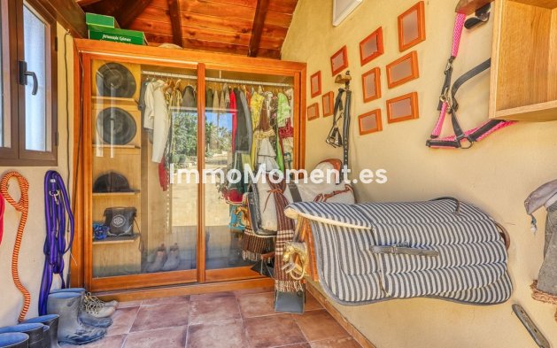 Wiederverkauf - Landhaus -   Inländisch - Alhaurín de la Torre