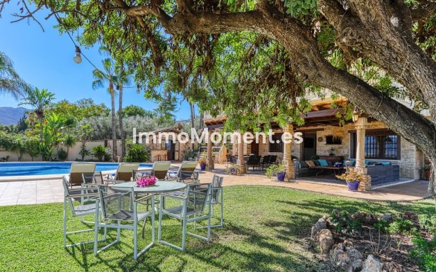 Wiederverkauf - Landhaus -   Inländisch - Alhaurín de la Torre