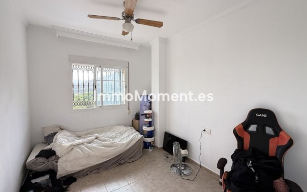 Wiederverkauf - Villa -   Inländisch - Alhaurín de la Torre