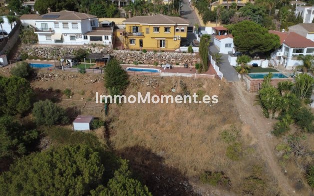 Wiederverkauf - Villa -   Inländisch - Alhaurín de la Torre