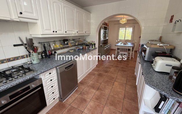 Wiederverkauf - Landhaus -   Inländisch - Alhaurín de la Torre