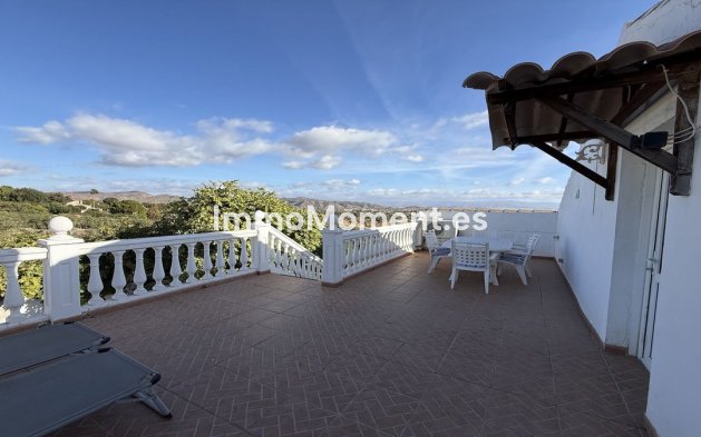 Wiederverkauf - Landhaus -   Inländisch - Alhaurín de la Torre