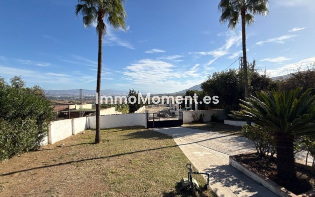 Wiederverkauf - Landhaus -   Inländisch - Alhaurín de la Torre