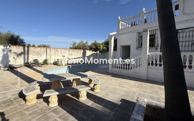 Wiederverkauf - Landhaus -   Inländisch - Alhaurín de la Torre