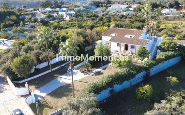 Wiederverkauf - Landhaus -   Inländisch - Alhaurín de la Torre