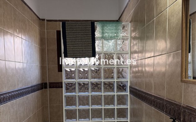 Bestaande woning - Villa - Binnenland  - Alhaurín el Grande Centro