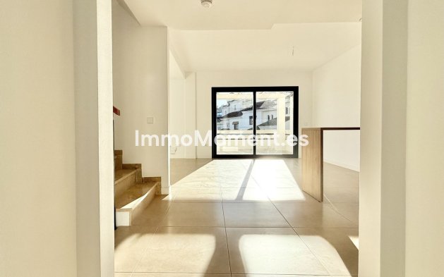 Wiederverkauf - Reihenhaus - Estepona  - Atalaya