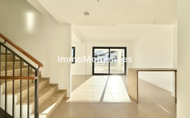 Wiederverkauf - Reihenhaus - Estepona  - Atalaya