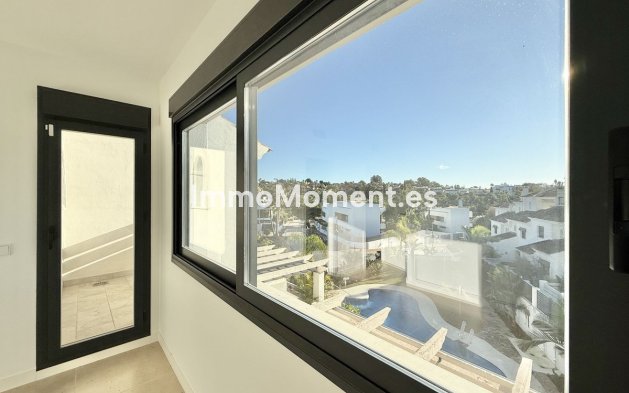 Wiederverkauf - Reihenhaus - Estepona  - Atalaya