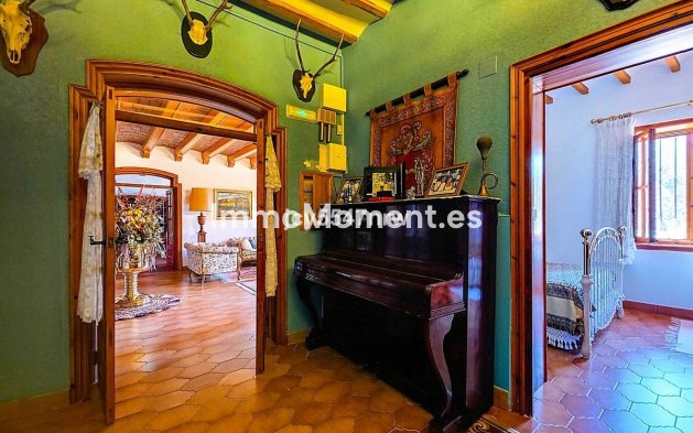 Resale - Villa - Elda - Elda Centro