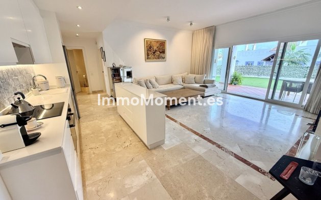 Resale - Apartment - Benahavís - Benahavís Centro