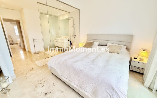 Resale - Apartment - Benahavís - Benahavís Centro