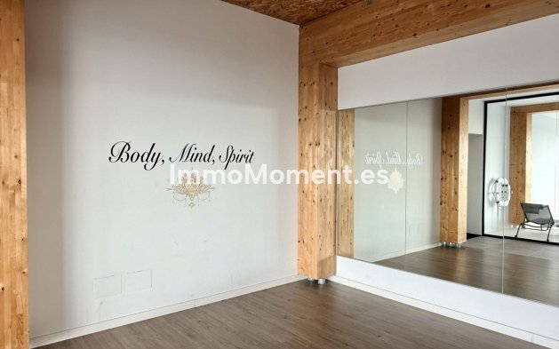 Resale - Apartment - Benahavís - Benahavís Centro