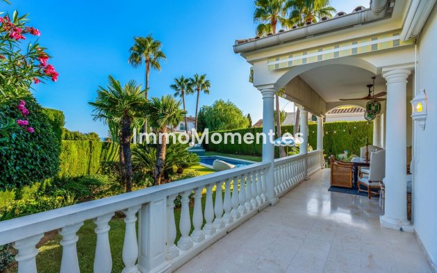 Resale - Villa - El Paraiso - New Golden Mile