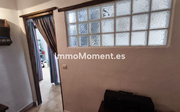 Wiederverkauf - Landhaus -   Inländisch - Monda