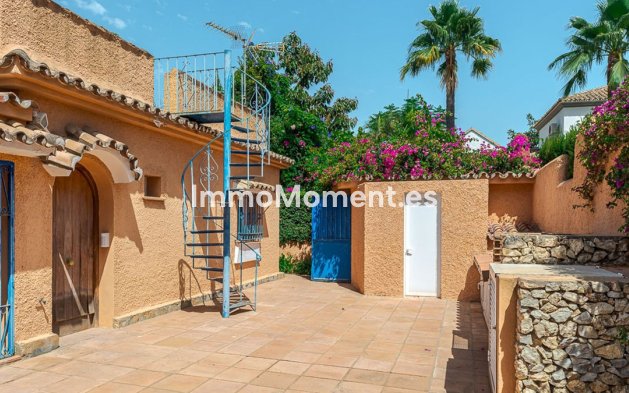 Wiederverkauf - Villa - Estepona  - New Golden Mile
