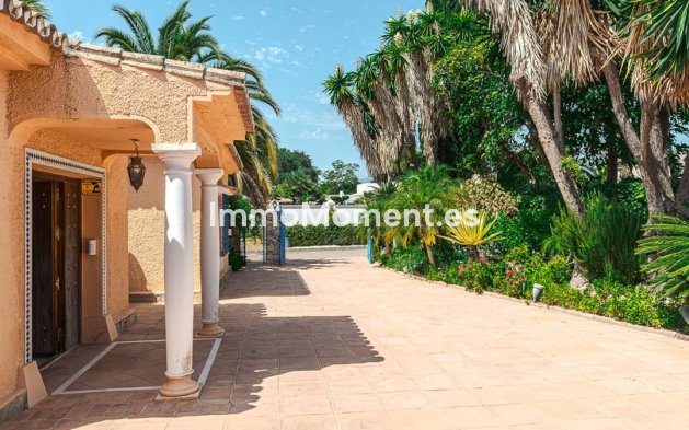 Wiederverkauf - Villa - Estepona  - New Golden Mile