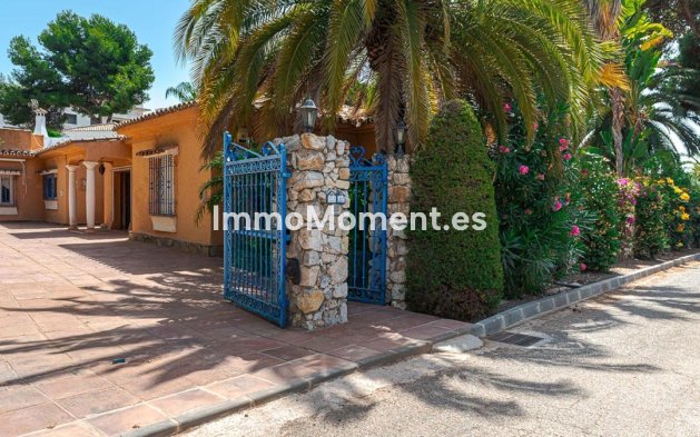 Wiederverkauf - Villa - Estepona  - New Golden Mile