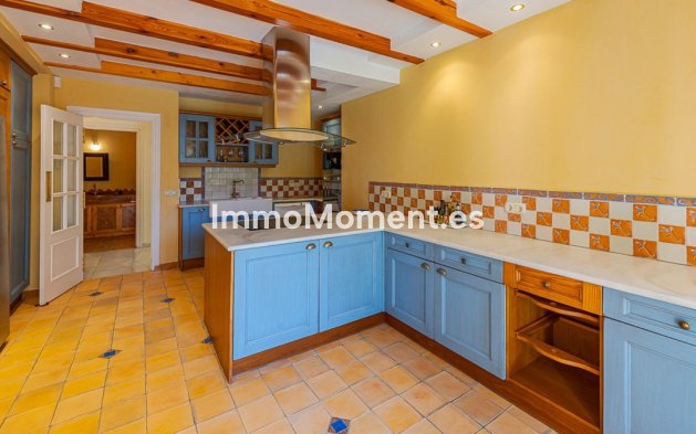 Wiederverkauf - Villa - Estepona  - New Golden Mile