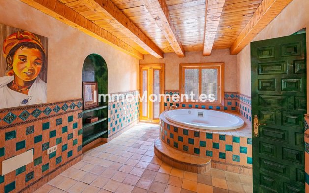 Wiederverkauf - Villa - Estepona  - New Golden Mile