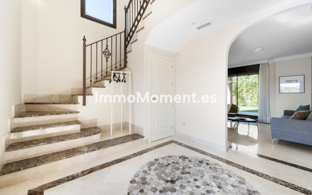 Resale - Villa - Estepona - Estepona Centro