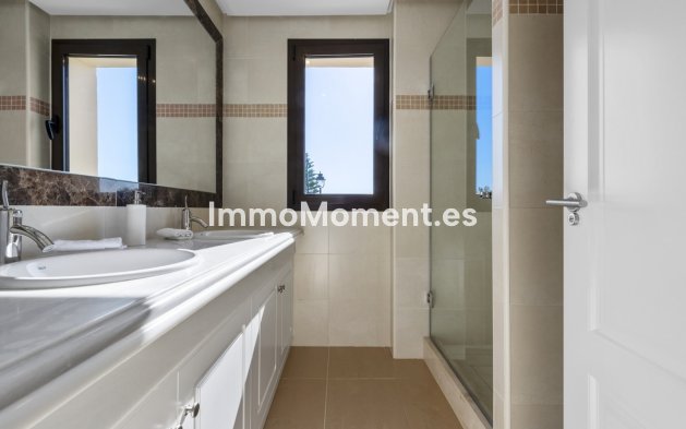 Resale - Villa - Estepona - Estepona Centro