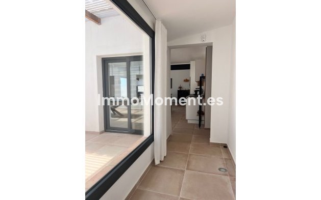 Bestaande woning - Villa - Estepona  - Estepona Centro