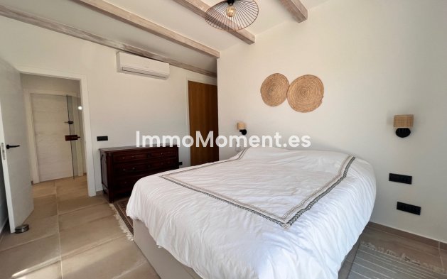 Bestaande woning - Villa - Estepona  - Estepona Centro