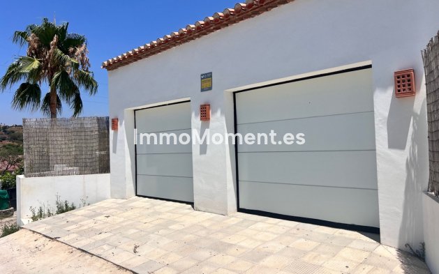 Bestaande woning - Villa - Estepona  - Estepona Centro