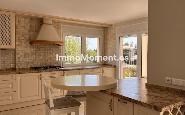 Reventa - Villa - Estepona  - El Padron