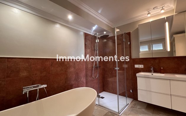 Reventa - Villa - Estepona  - El Padron