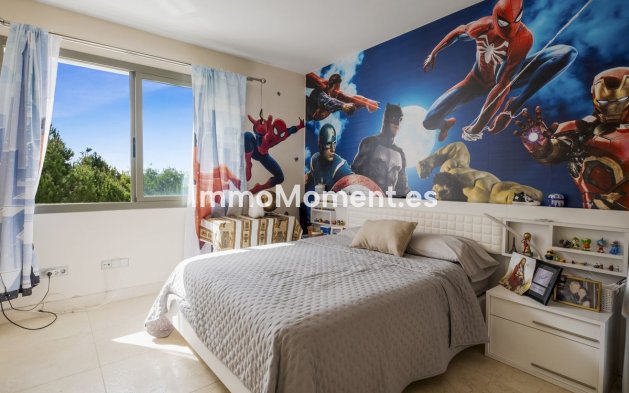 Resale - Apartment - Benahavís - Benahavís Centro