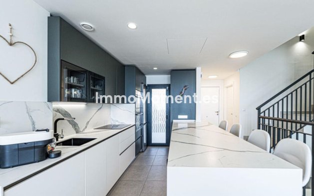 Reventa - Adosado - Manilva