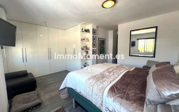 Resale - Villa - Fuengirola - Fuengirola Centro
