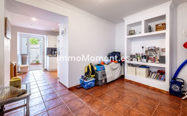 Wiederverkauf - Reihenhaus -   Inländisch - Alhaurín el Grande Centro