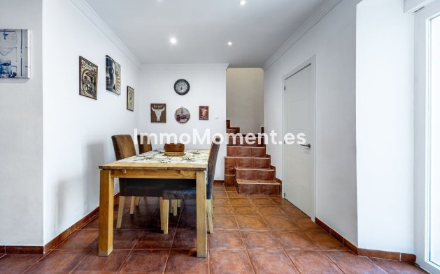 Wiederverkauf - Reihenhaus -   Inländisch - Alhaurín el Grande Centro