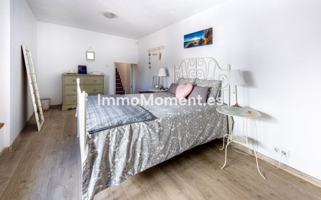 Wiederverkauf - Reihenhaus -   Inländisch - Alhaurín el Grande Centro