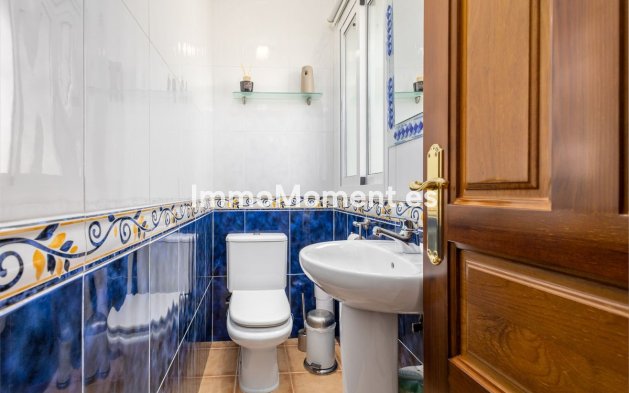 Resale - Villa - Inland  - Coín