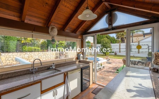 Resale - Villa - Inland  - Coín