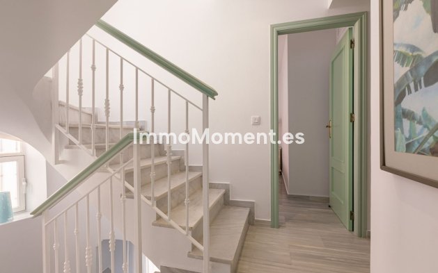 Revente - Villa - Marbella - Costabella