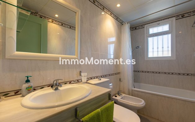 Revente - Villa - Marbella - Costabella