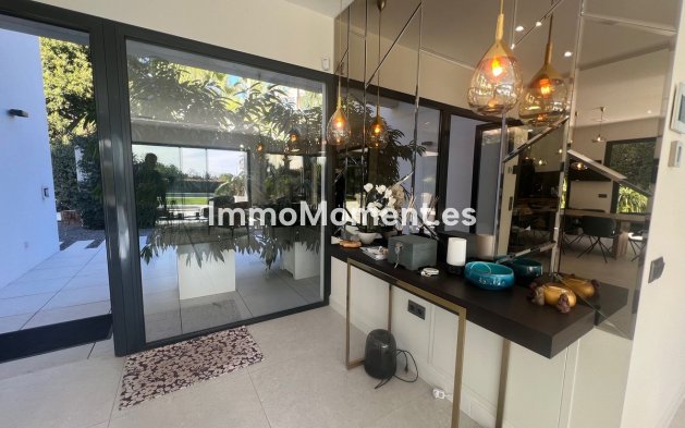 Revente - Villa - Marbella - Nagüeles