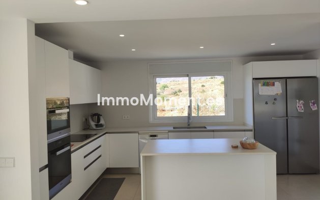 Wiederverkauf - Villa - Estepona  - Estepona Centro