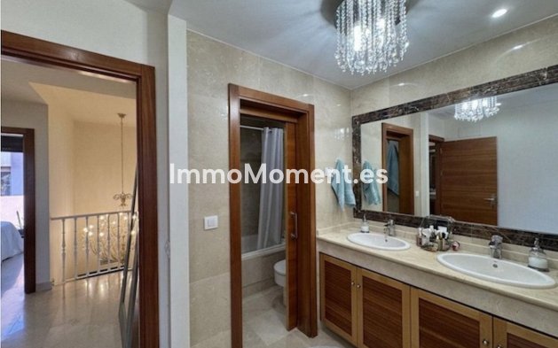 Revente - Maison mitoyenne - Estepona  - Estepona Centro