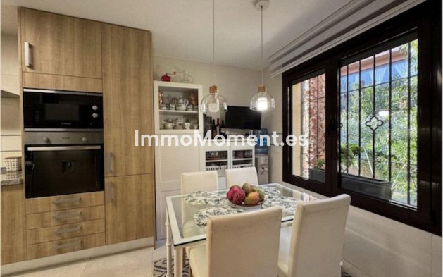 Revente - Maison mitoyenne - Estepona  - Estepona Centro